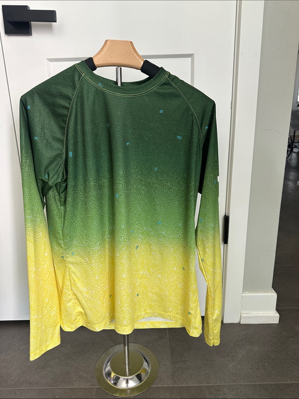 Columbia Men's Long-Sleeve Ombre Green to Yellow Performance Tee